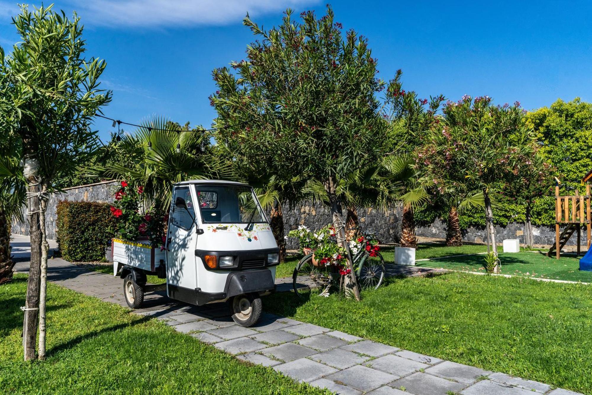 Dipladenia Garden Country Resort Mascali Dış mekan fotoğraf